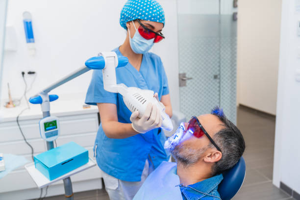 Best Emergency Tooth Extraction in The Crossings, FL